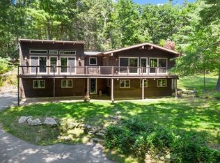 138 Maple St, Sherborn, MA 01770