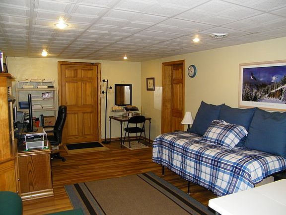2nd image of 2795 Soulier St