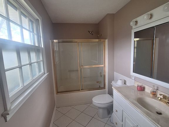 3rd image of 2508 Rhett Ct
