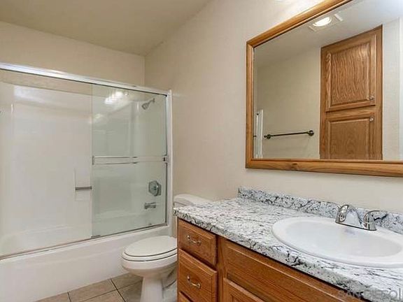 4th image of 1631 Bayview Heights Dr Unit 3