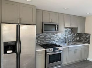 54 Roswell Ave APT D, Long Beach, CA 90803