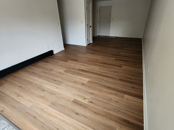 4th image of 51 Northern Avenue Hts APT 23