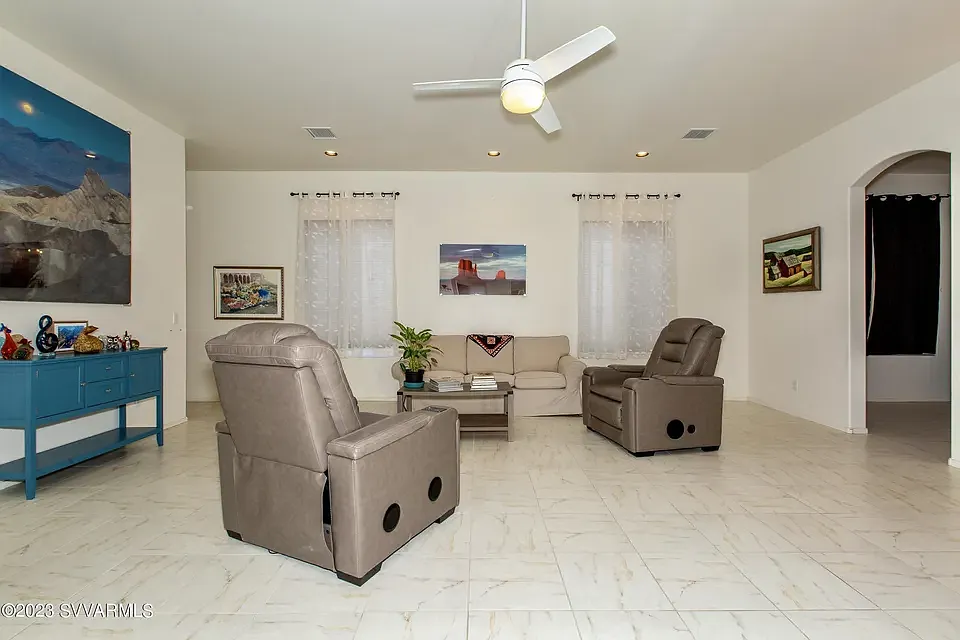 2 bed, 1680 sqft, $1,950 — Photo 3