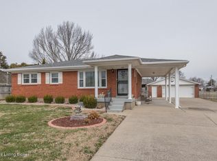 3329 Cardinal Ave, Shepherdsville, KY 40165