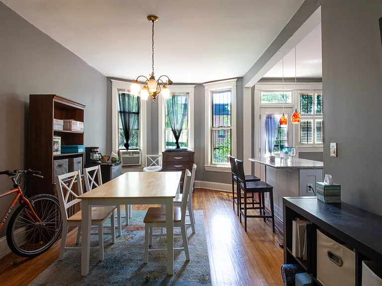 148 Adams St NW — Photo 13