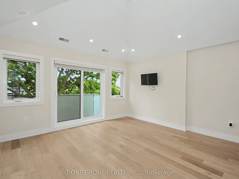 77 Wiley Ave — Photo 15