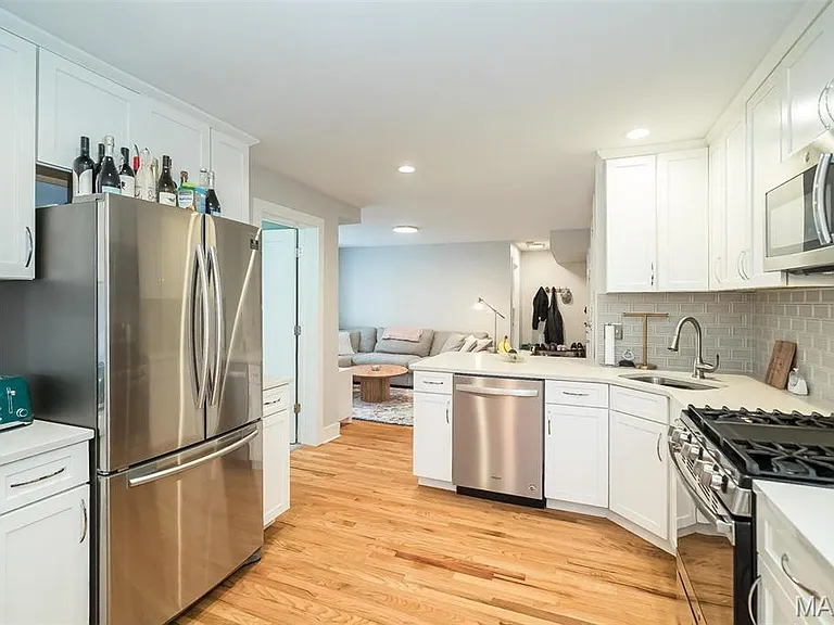 7537 Buckingham Dr — Photo 5