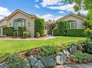 255 Island Pointe Dr, Medford, OR