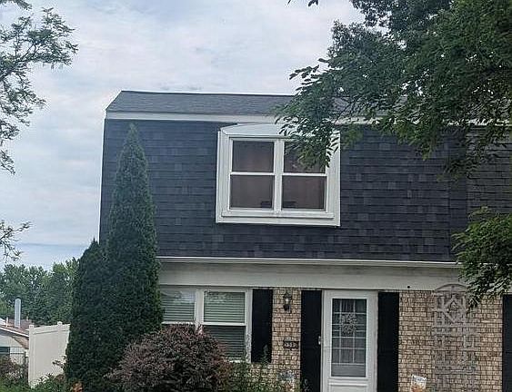 2nd image of 558 Hammond Ave
