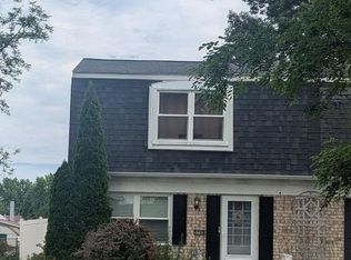 558 Hammond Ave, Hanover, PA 17331