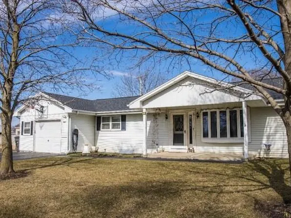 3092 South STREET, East Troy, WI 53120
