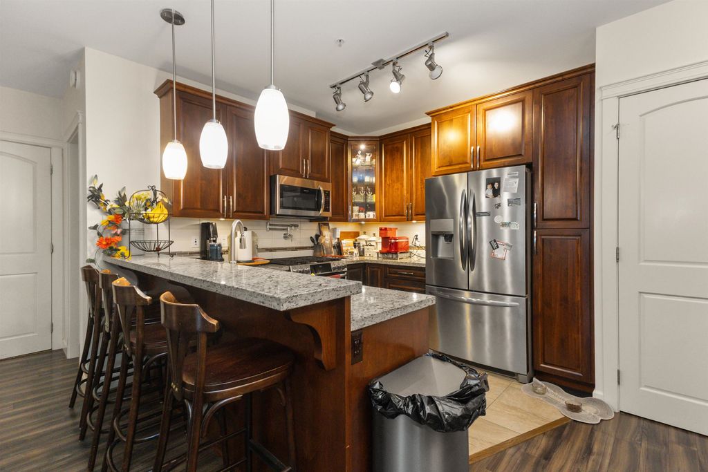 32445 Simon Ave #320, Abbotsford, BC - View 3