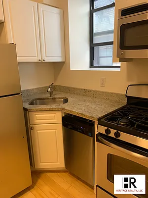 Rented by Heritage Realty LLC | media 20