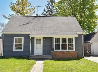 1022 7th Ave, Grafton, WI 53024