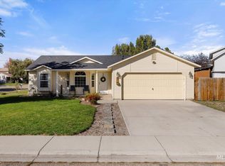 991 Johnson Dr, Middleton, ID 83644