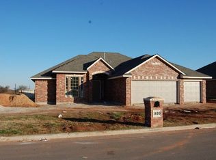 1400 Camber St, Yukon, OK 73099
