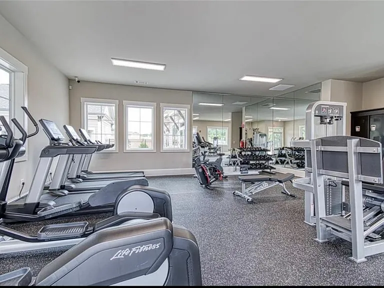 344 Overlook Ct — Photo 13