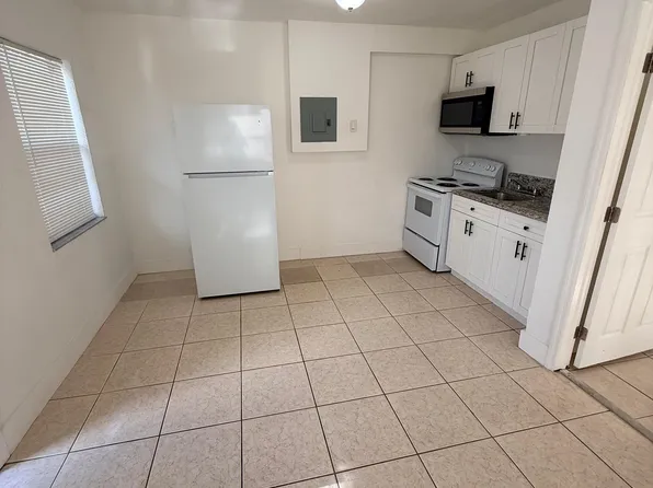 637 NW 15th Ter #4, Fort Lauderdale, FL 33311