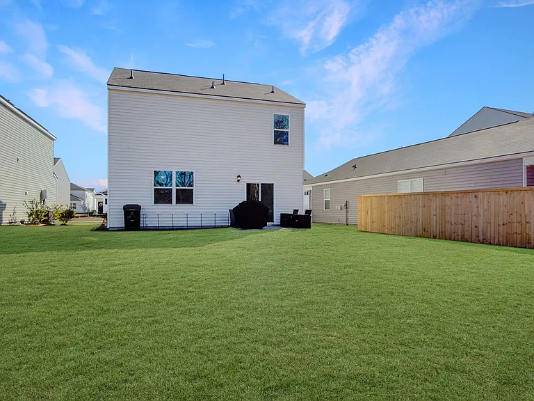 298 Watersglen Dr — Photo 27