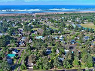 153 S Oar Loop SW, Ocean Shores, WA 98569