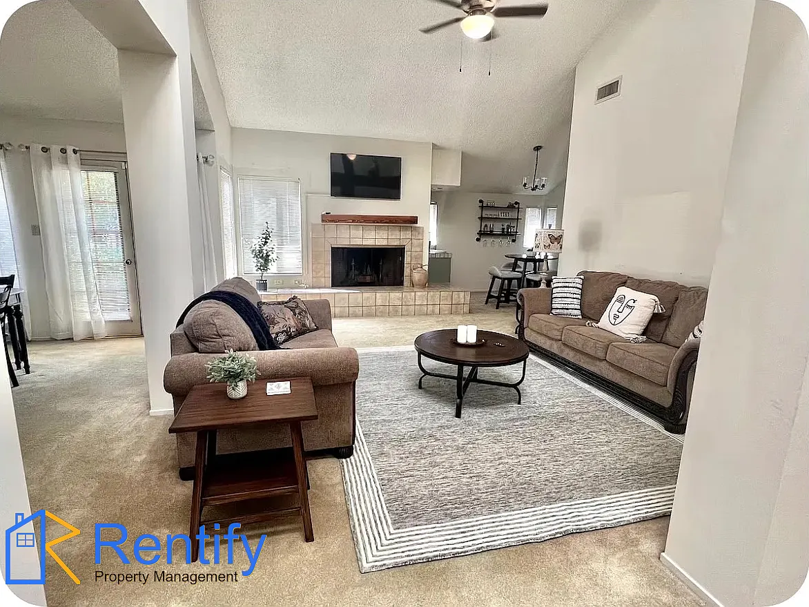 2 bed, 1657 sqft, $2,295 — Photo 4