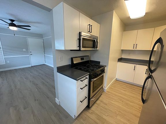 4th image of 4493 30th St