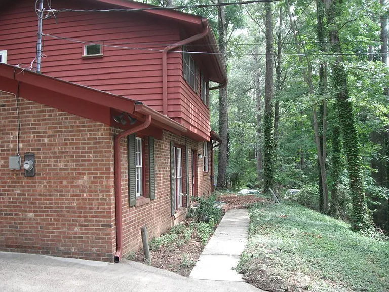 334 Wesley Dr — Photo 23