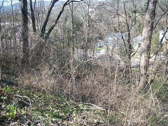 3rd image of 182 Thompson St Lot 182