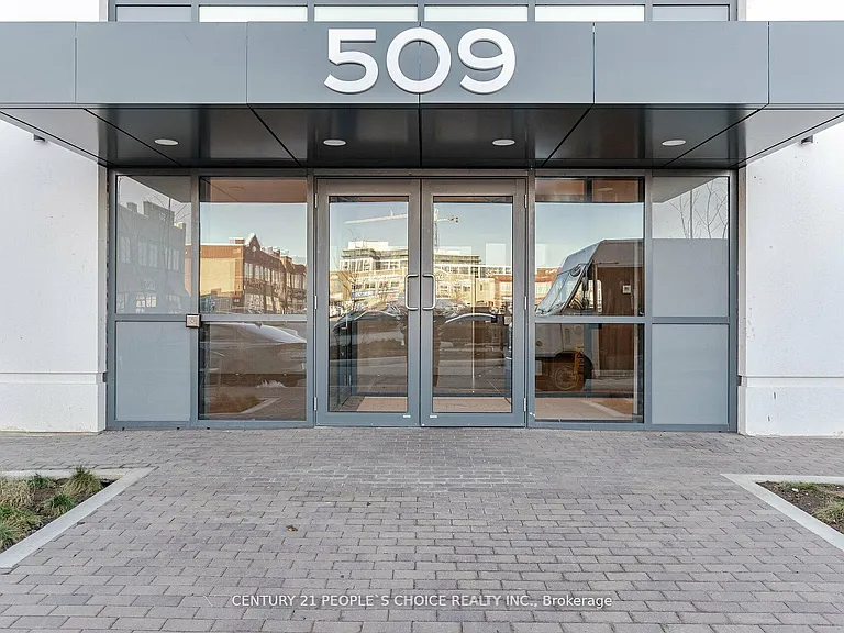 509 Dundas St W #711 — Photo 2