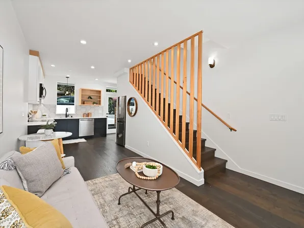 6302 26th Ave NW, Seattle, WA 98107