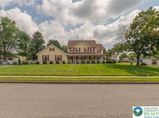 1039 Miriam Dr, Emmaus, PA 18049