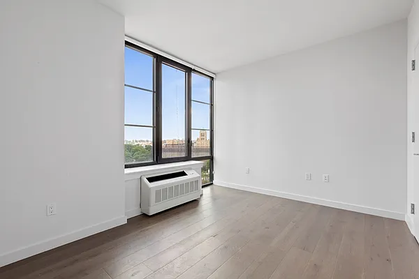 Rented by Greystar | media 5