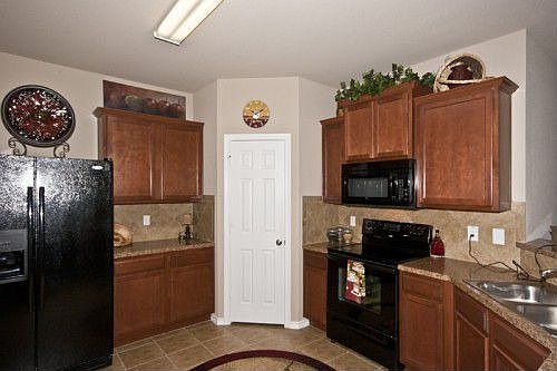 3rd image of 11041 Caldwell Ln