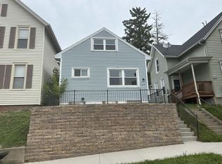 1218 Saint Clair Ave, Sheboygan, WI 53081