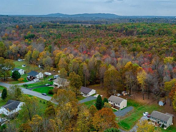 2nd image of 179 Todd Ln