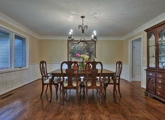 4th image of 20628 Vickery Ave