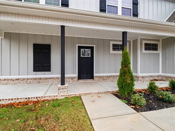 26 Tiree Dr, Bella Vista, AR 72715