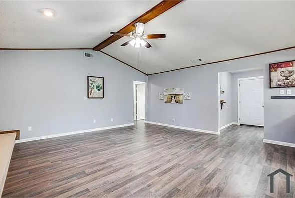 105 Waits Cir — Photo 2