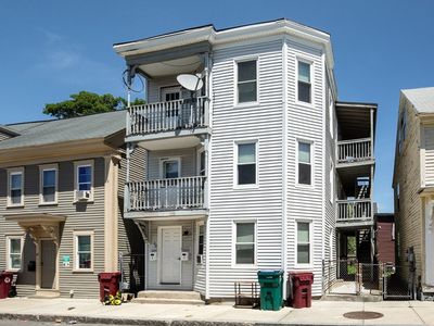 46 Cork St, Lowell, MA, 01854