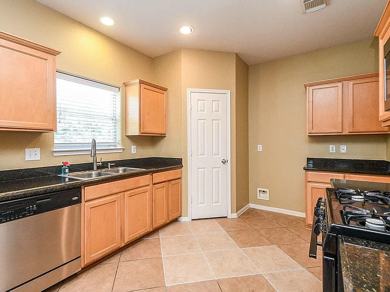 402 New Hope Ln — Photo 11