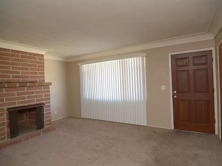 4904 E 3rd St — Photo 5
