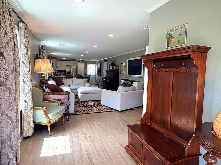 532 Flower Reed Ct — Photo 5
