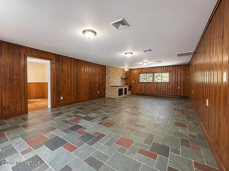 99 Old Halfway Rd — Photo 13