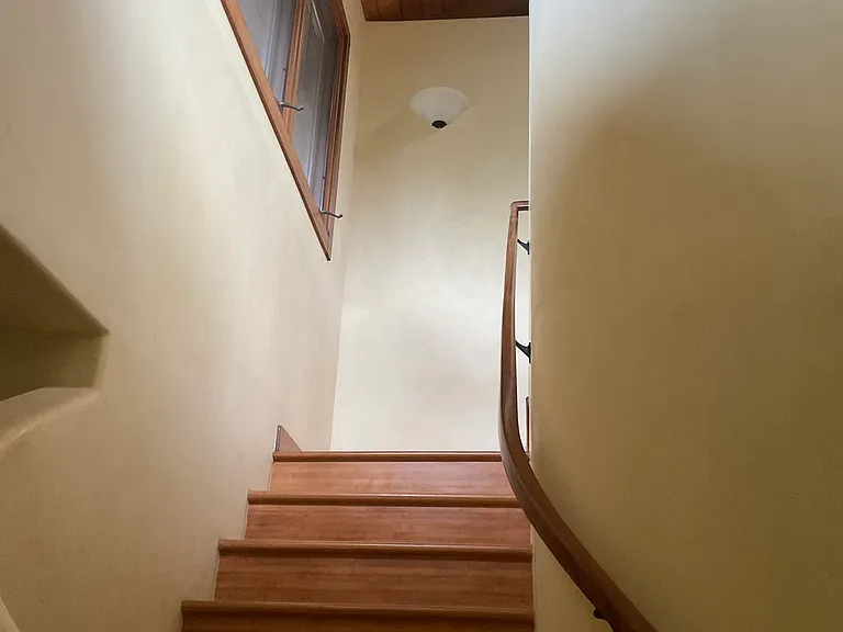 Huelo Rd — Photo 19