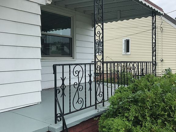 3rd image of 21470 Ball Ave