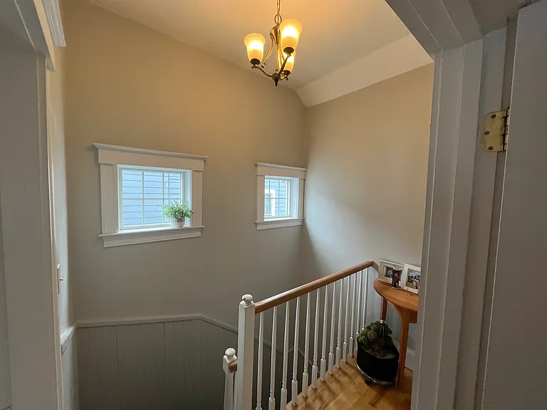 219 W 2nd St #2 — Photo 23