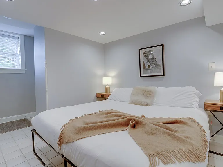 400 Seward Sq SE #B2 — Photo 16