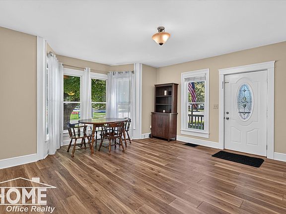 2nd image of 315 E Main St
