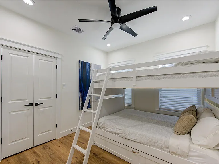 3406 Garapan St #A — Photo 31