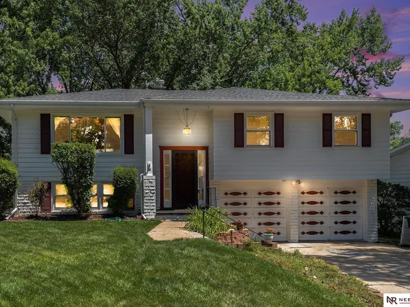3817 N 101st St, Omaha, NE 68134